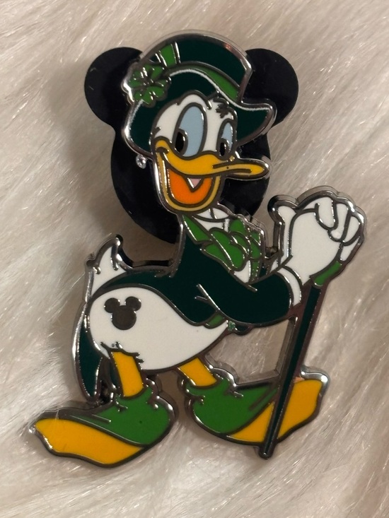 Disney Accessories - WDW 2025 Hidden Mickey St Patrick's Day March DONALD Walt Disney World Pin